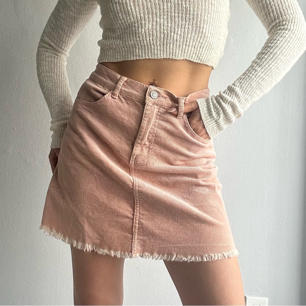 Brandy Melville Corduroy High Rise Raw Hem Denim Mini Skirt in Dusty Pink - Picture 1 of 10